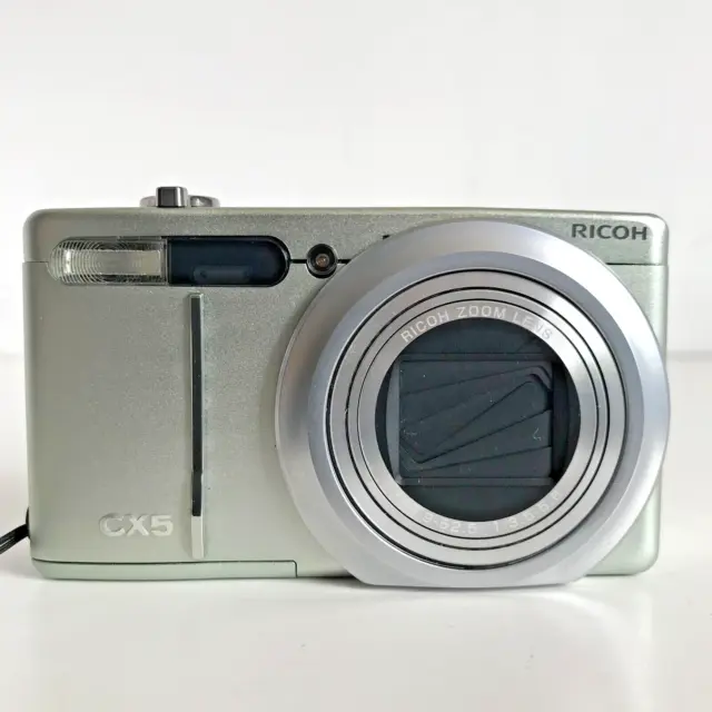 Ricoh CX5 10.0MP Digital Camera Silver TESTED + Battery + Memory Card