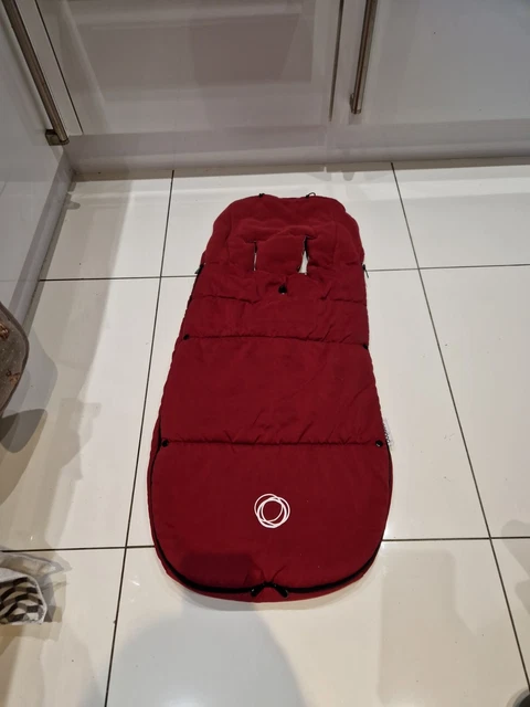 Bugaboo manguito rojo rubí