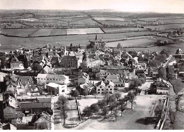 58 - SAN60917 - LUZY - Vue Aérienne sur les Champ de Foire - Combier 30-48 A -