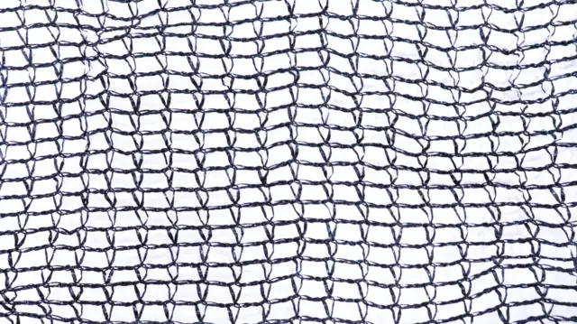 Deluxe 32 x 100 Net-Multi-Purpose Mesh Netting-leaf-shade barrier-aviary-bird