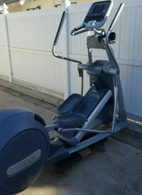 Precor EFX 576i Rear Drive Elliptical Trainer