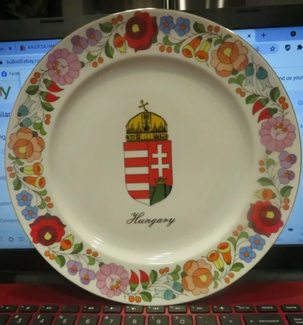 KALOCSA Hungary COAT OF ARMS + FLORAL Porcelain Hand Painted PLATE 9.5"