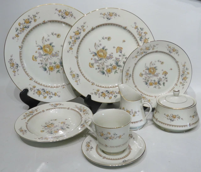 Mikasa Ivory China Peony Rose Dinner Set, Yellow Floral with Gold Trim EUC 40 Pc