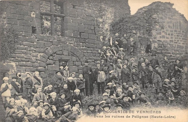 CPA 43 COLONIES OF GLASSMAKERS IN THE RUINS OF POLIGNAC (not common