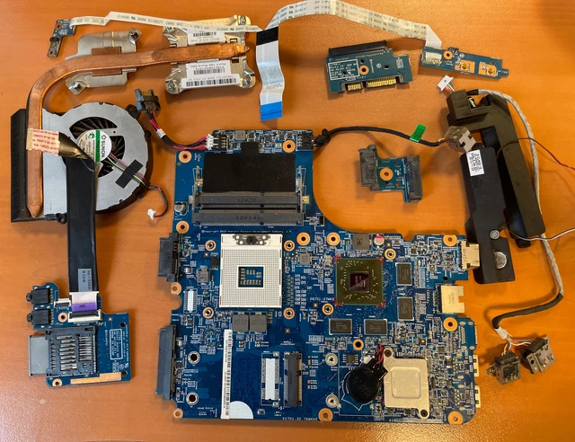 Carte Mère HP 255 G1 (2013) Avec Ventirad – Testée OK – DDR3, CPU AMD 1,5 GHz