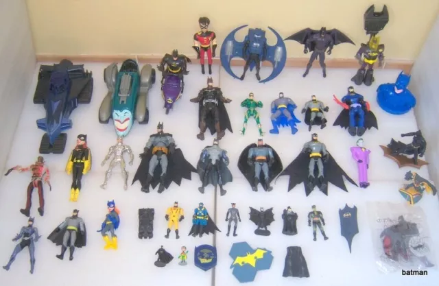 Lot Figurine Batman Robin Joker Vehicule Dc Comics Action Figurines