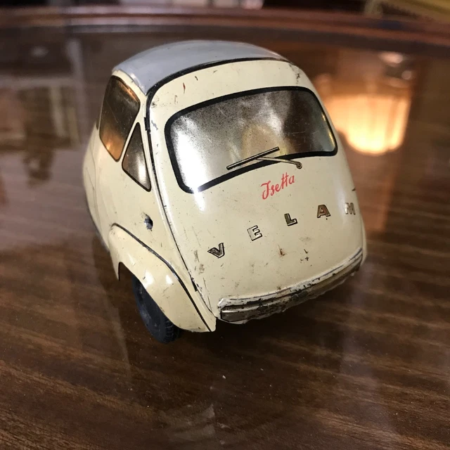 Voiture GG Gaspard et Gaubier bleue 1955 en tole 1/43 Réf 032