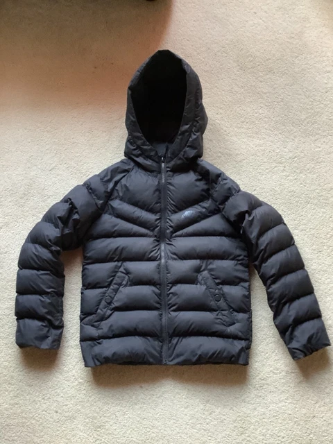 Boys Nike Black Padded Hooded Puffer Jacket/Coat Age 8-10 Years 128 - 137 cm