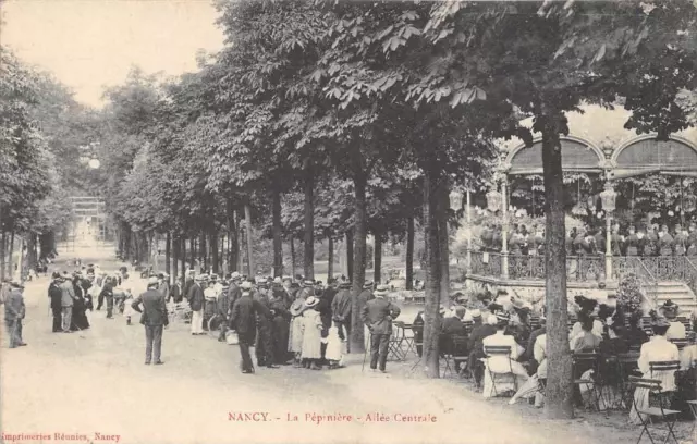 Cpa 54 Nancy La Pepiniere Allee Centrale