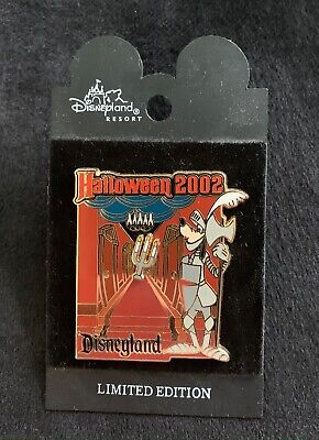 Disneyland DLR Halloween Haunted mansion 2002 Goofy Pin