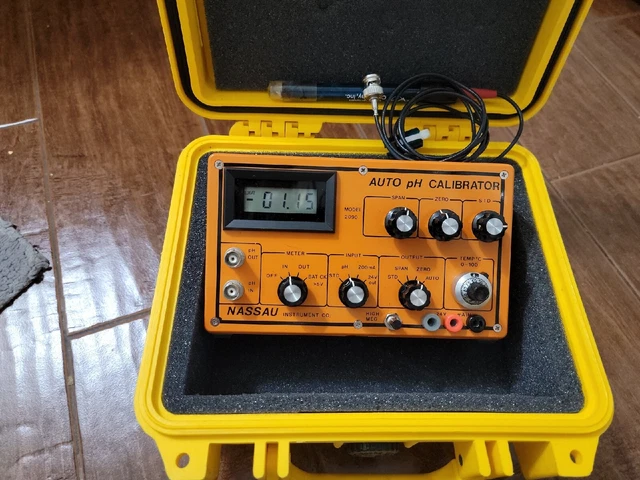 Nassau Instrument 2090 Auto pH Calibrator With Probe And Hard Case