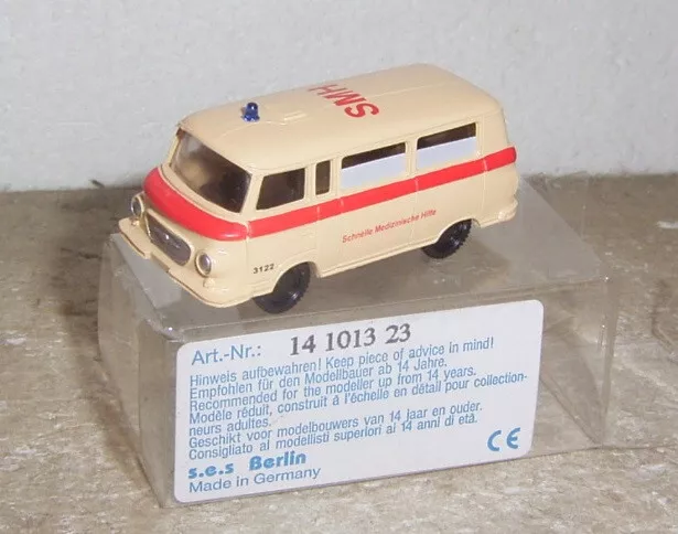 Ses / Barkas Bus SMH - Schnelle Medizinische Hilfe - DDR Krankenwagen / 1:87 Rar