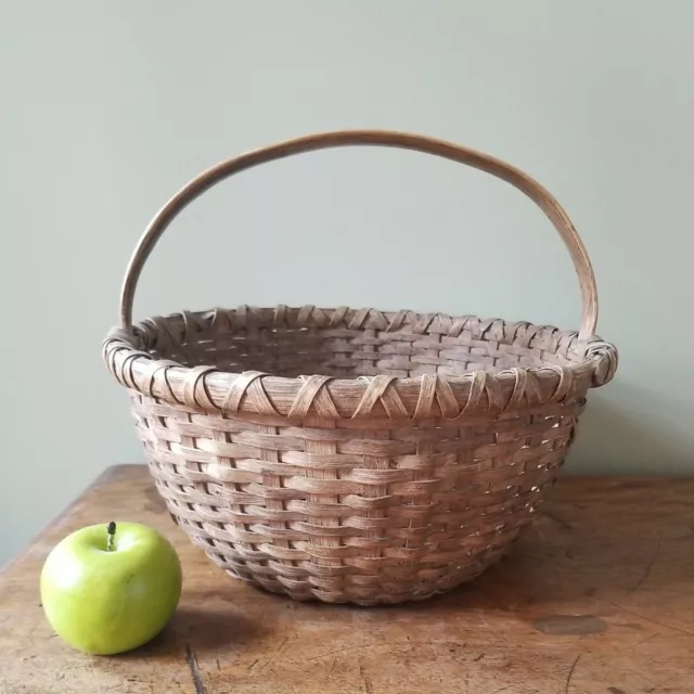 Vintage Antique Primitive Splint Wood Handled Gathering Basket