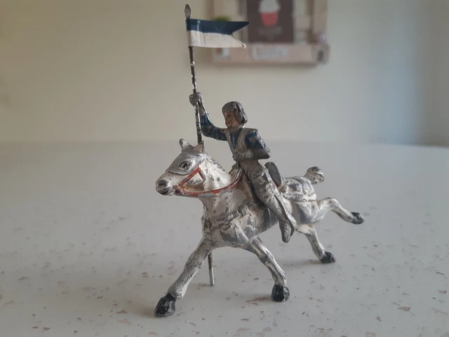 Lot Figurines Moyen Âge – Jeanne D'Arc, Sonneur De Trompette – Quiralu/Aludo