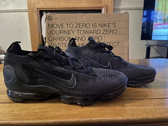 Size 10.5- Nike Air VaporMax Flyknit 2021 Black Anthracite