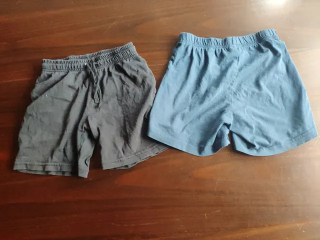 Kurze Hosen Shorts Je 1€ für Jungs gr. 110 und 116