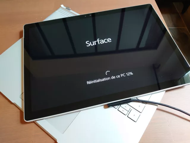 Microsoft surface book 1 i5 NVIDIA® GeForce® dGPU 256 Go