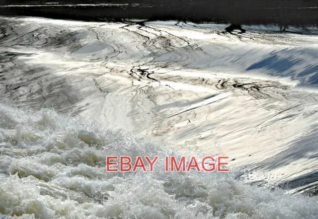 Photo  Weir Water On The River Severn (2) . 2010