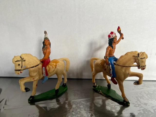 Lot de figurines, Starlux et autres, soldat US WW2, chevaux Plastique