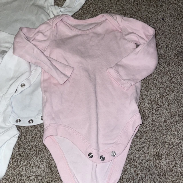 bundle of 7 baby girls 6-9 months long sleeve bodysuits, 9
