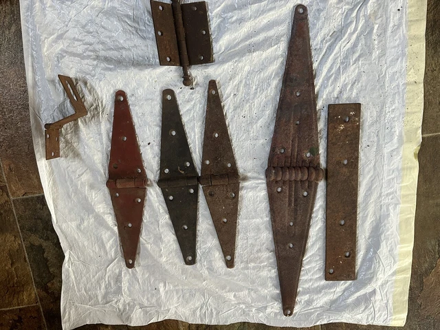 7 piece VTG Metal Barn Door T-Strap Hinges & more Rustic Primitive WI Barn Farm 8