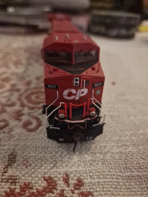 NEU H0 ATHEARN Genesis AC4400 #9517 CP Rail / Canadian Pacific / LED DC ...