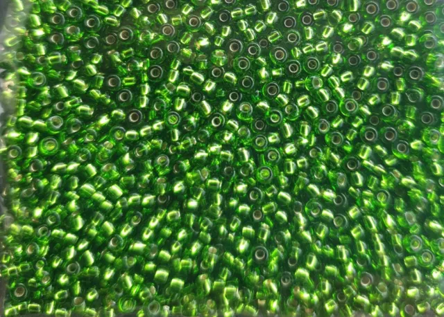 Gutermann 773875 9/o Perline di semi 16g colore 8320 argento foderato verde