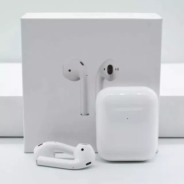 AIRPODS GEN 1 WITH WIRELESS CHARGING CASE  CASH APP ONLY look in description