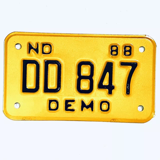 1988 United States North Dakota DEMO Special License Plate DD 847