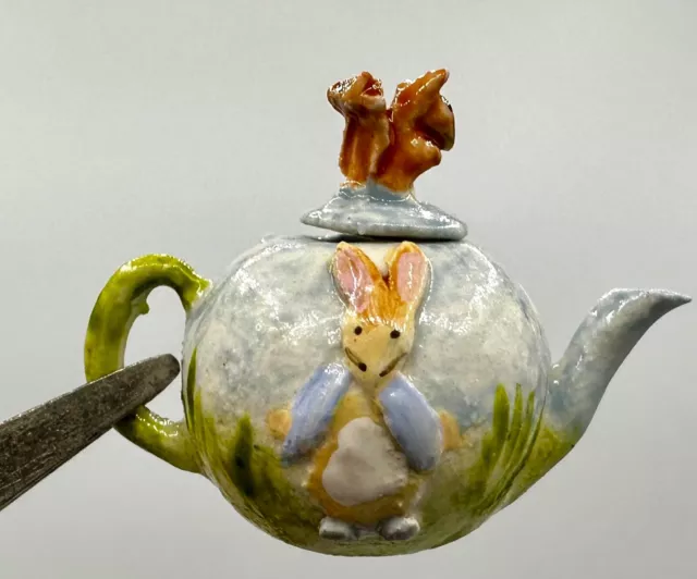 Dolls house miniature 1:12 ARTISAN porcelain ‘Peter Rabbit’ teapot