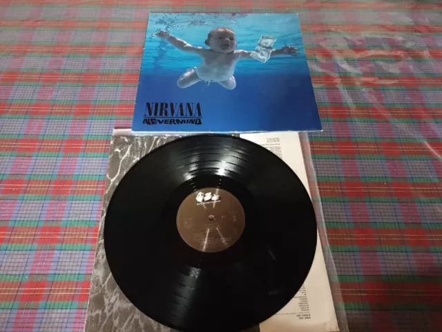 lp Nirvana-Nevermind  Original 1991 état vg++ de l ensemble