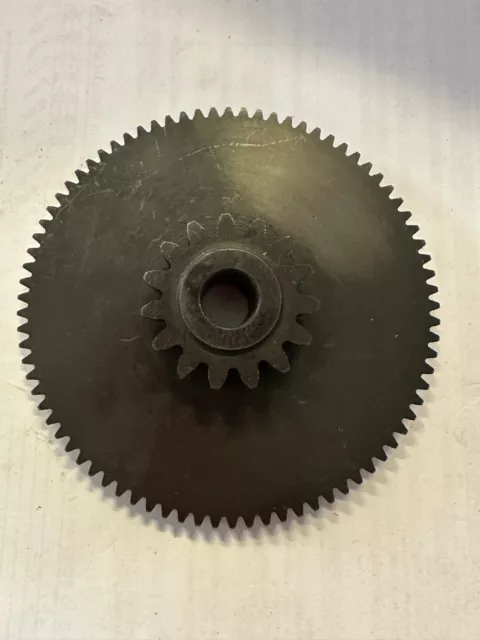 234052 Ingranaggio Intermedio 81/15 Originale Aprilia Pegaso 600 1990-1991