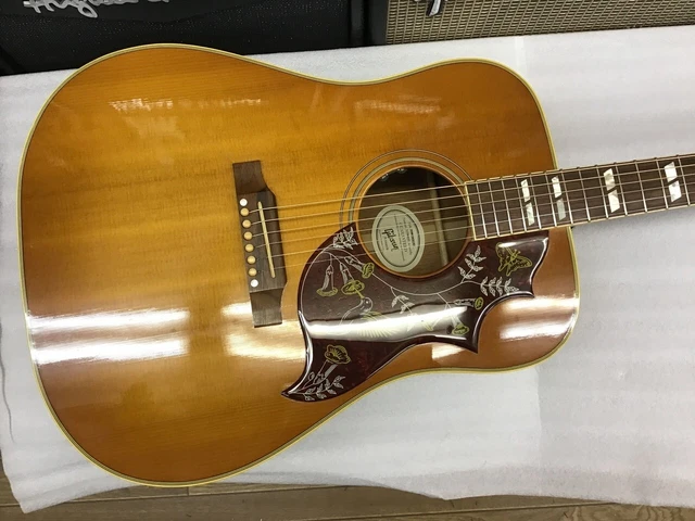 Gibson 2017 Hummingbird Acoustic Guitar w/GC F/S Used Gibson 2017 Hummingbird Acoustic Guitar w/GC F/S Used