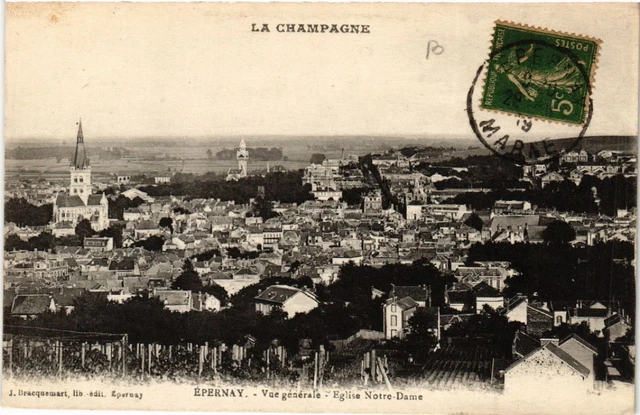 CPA AK ÉPERNAY Vue générale Église N.-D. (491209)