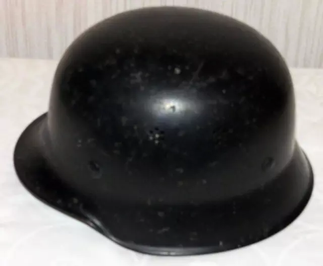 Alter Feuerwehr-Stahlhelm mit Kinnriemen * Gr. 58 *  2. Weltkrieg WW2 WK2