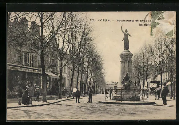 CPA Cosne, Boulevard and Statue Place de la Republique 1918