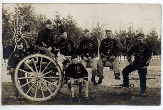 Thème VIE MILITAIRE & Guerre - CARTE PHOTO Non située - soldats (écrite LE MANS)