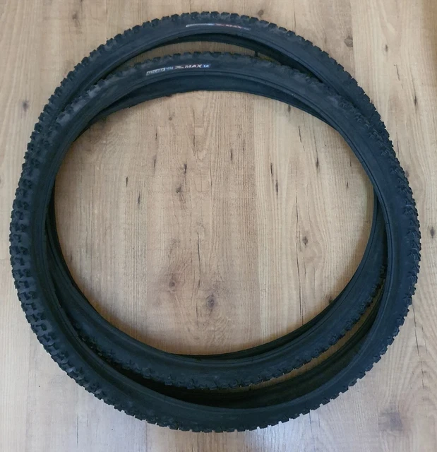mountain bike tyres 26 x 2.10