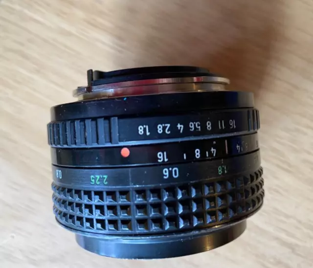 Prakticar 1:1.8  f=50mm MC Pentacon CAMERA LENS 2