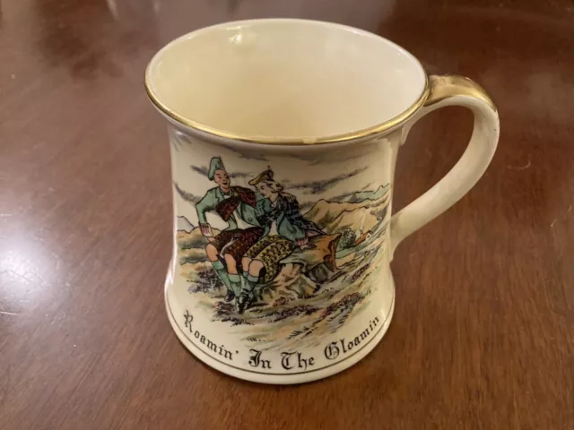 Crown Devon  pottery musical mug  plays  "Roamin In The Gloamin"