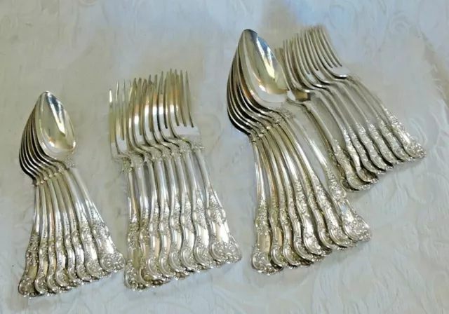 Queen Rosette Pattern J Gilbert 1870 Servizio posate 8 person Cutlery service