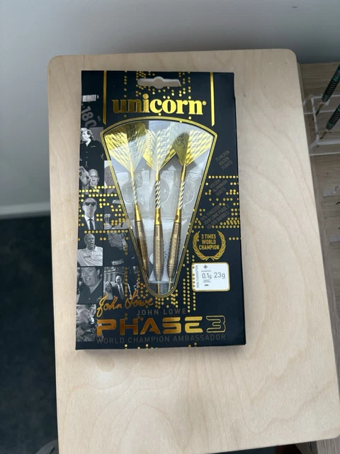 unicorn Golden John Lowe 20g 海外直輸入品 RARE UNICORN JOHN Lowe Golden Hero 20g Tungsten Darts £49.99