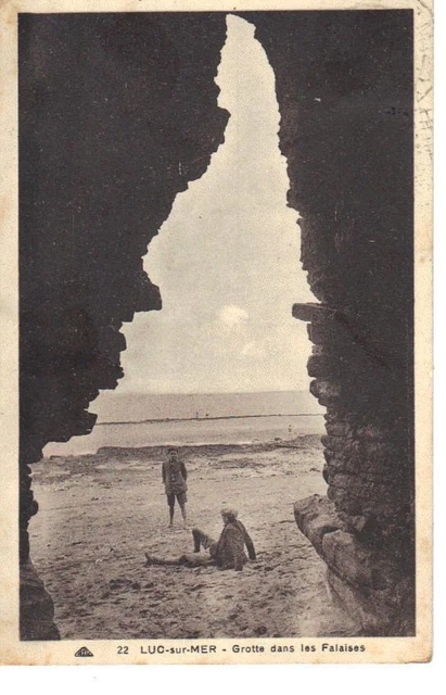 CPA 14 LUC sur MER Grotte dans les Falaises