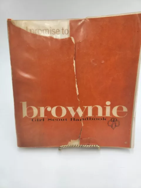 1963 Brownie Girl Scout Handbook Second Impression Paperback