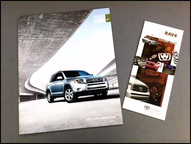 2007 Toyota Rav4 20-page Original Car Sales Brochure Catalog and Accessories