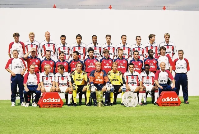 Mannschaft Bayern München 2000-01 seltenes Foto