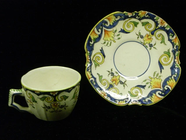 ANCIENNE GRANDE TASSE A Chocolat Faience Dv Sarreguemines EUR 20,00