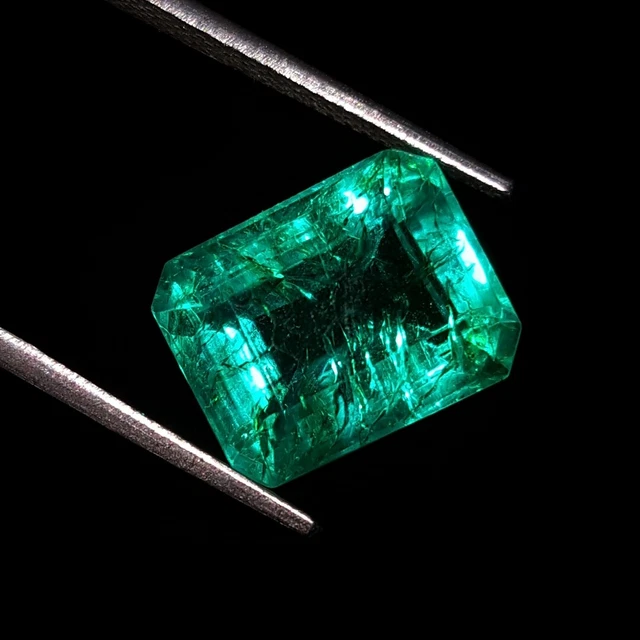 Alexandrite Naturelle 7,50 Ct + - Pierre Précieuse à Changement De Couleur - Hexagon