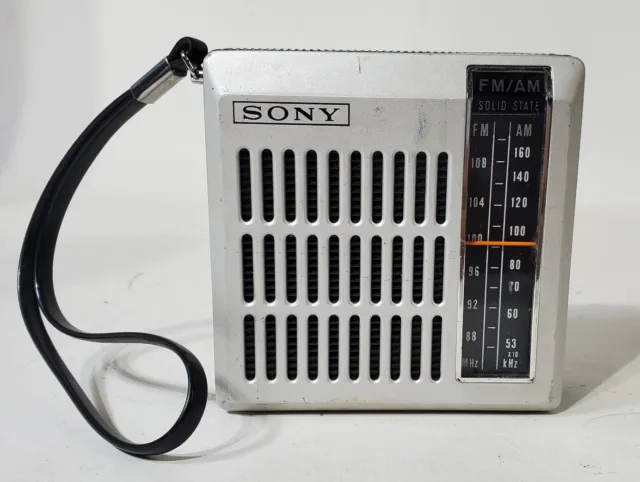 Vintage Sony TFM-3700W AM/FM Solid State Radio Silver Tested and Working Japan