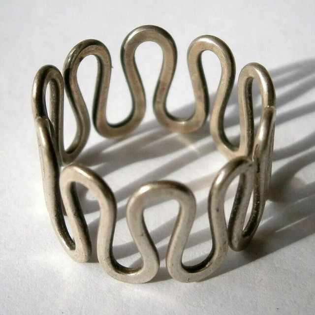 vintage costume jewellery sculptural silver colour metal novelty ring #4033A